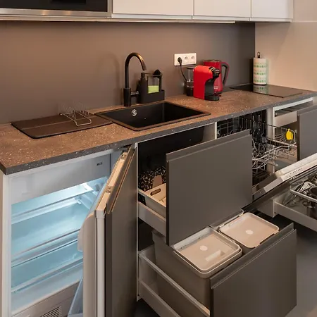New Spacious For 6 People, Direct Entrance Daire