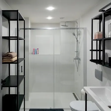 New Spacious For 6 People, Direct Entrance Daire *